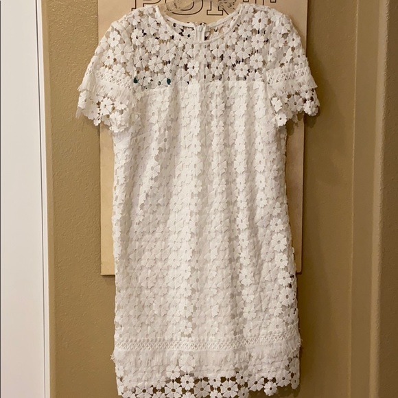 Aqua Dresses & Skirts - White Flower Dress